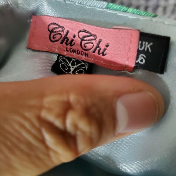 Chi Chi London Evening Dress Size 2 - Picture 5 of 10